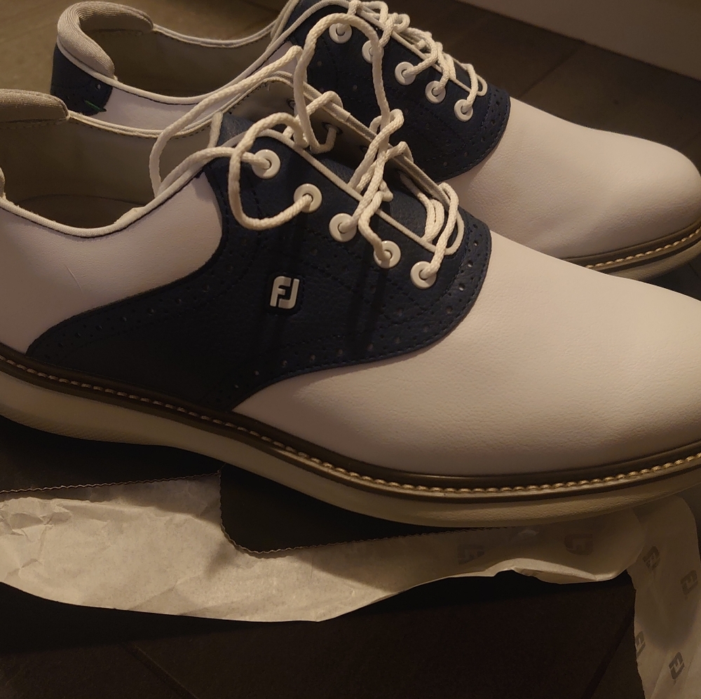 FootJoy mens Traditions spiked golf shoes, 10.5